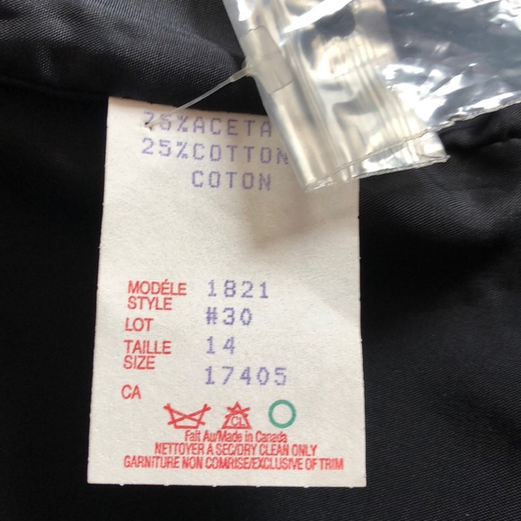 Blazer - Picture 6 of 7